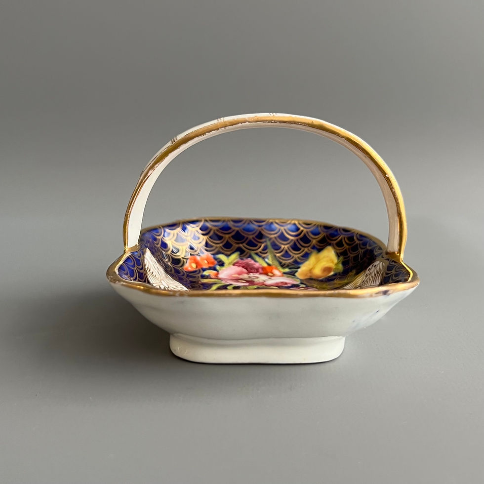 Thumbnail: Spode small basket, cobalt blue, gilt and flowers patt.1100, 1815-1820