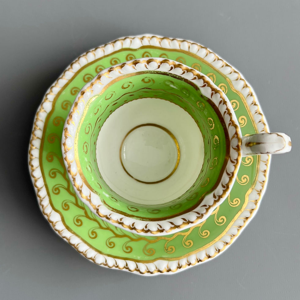 Thumbnail: H&R Daniel true trio, 2nd Gadroon, green swirl patt. 4405, ca 1828