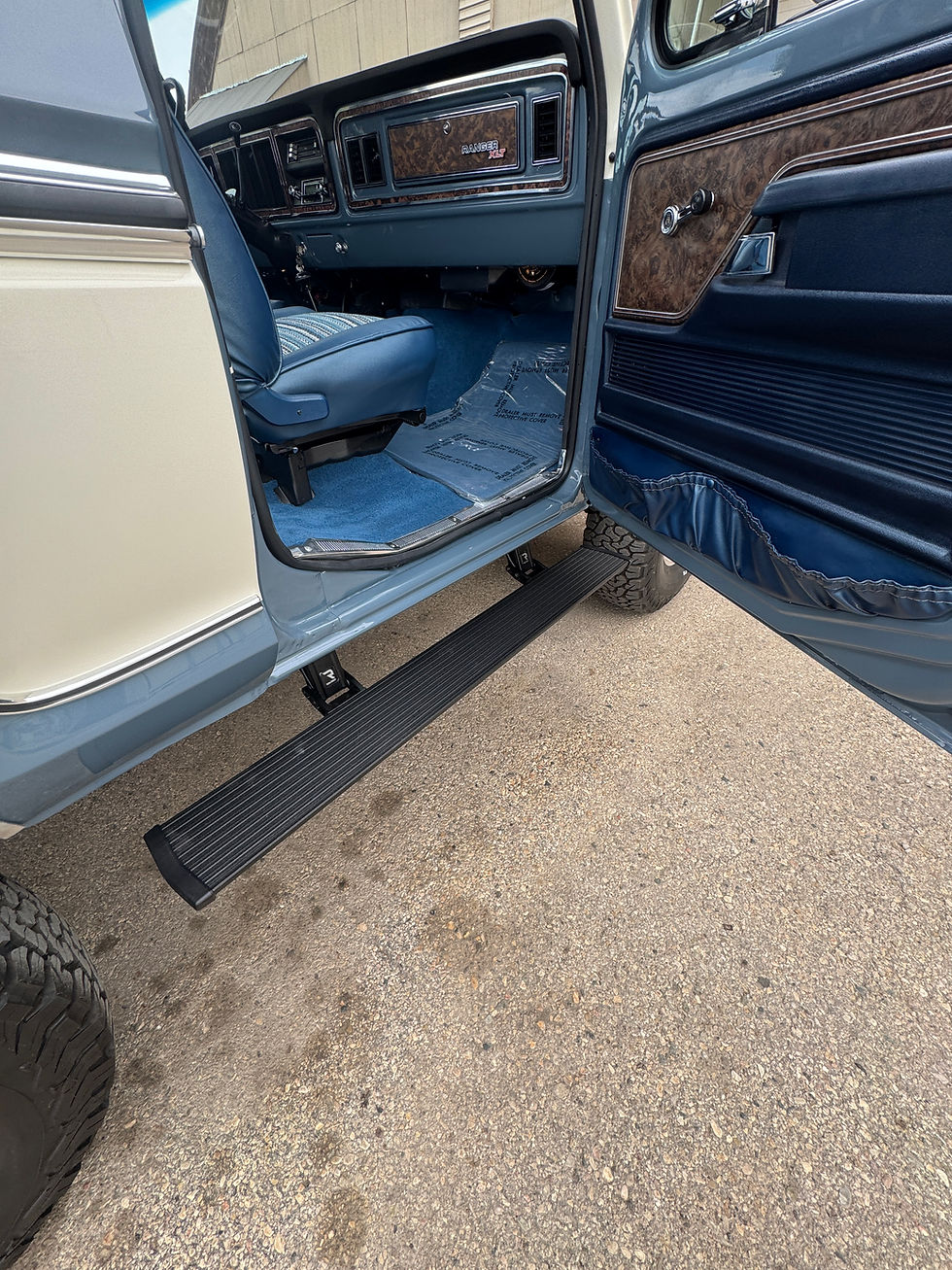 Thumbnail: 78-79 Bronco Amp Steps