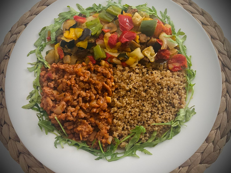 QUINOA CON VERDURA ASADA Y BOLOÑESA