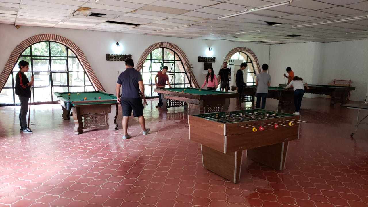Billar y juegos Salon.jpg