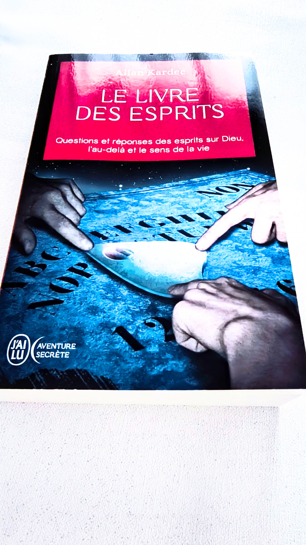 Le Livre des Esprits... Quand l’invisible prend forme écrite