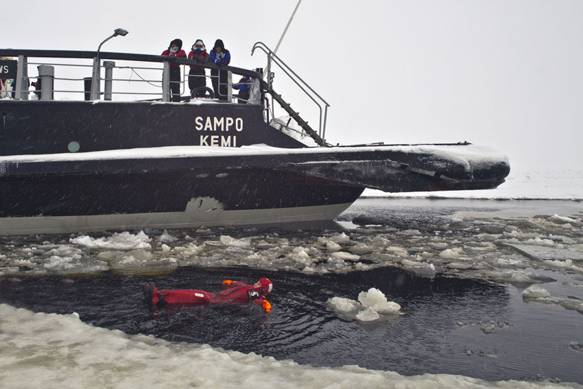שוברת הקרח - -סמפו08.jpg