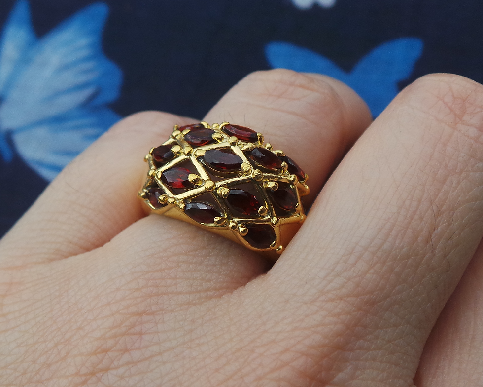 Thumbnail: Vintage Marquise Garnet Checkered Ring