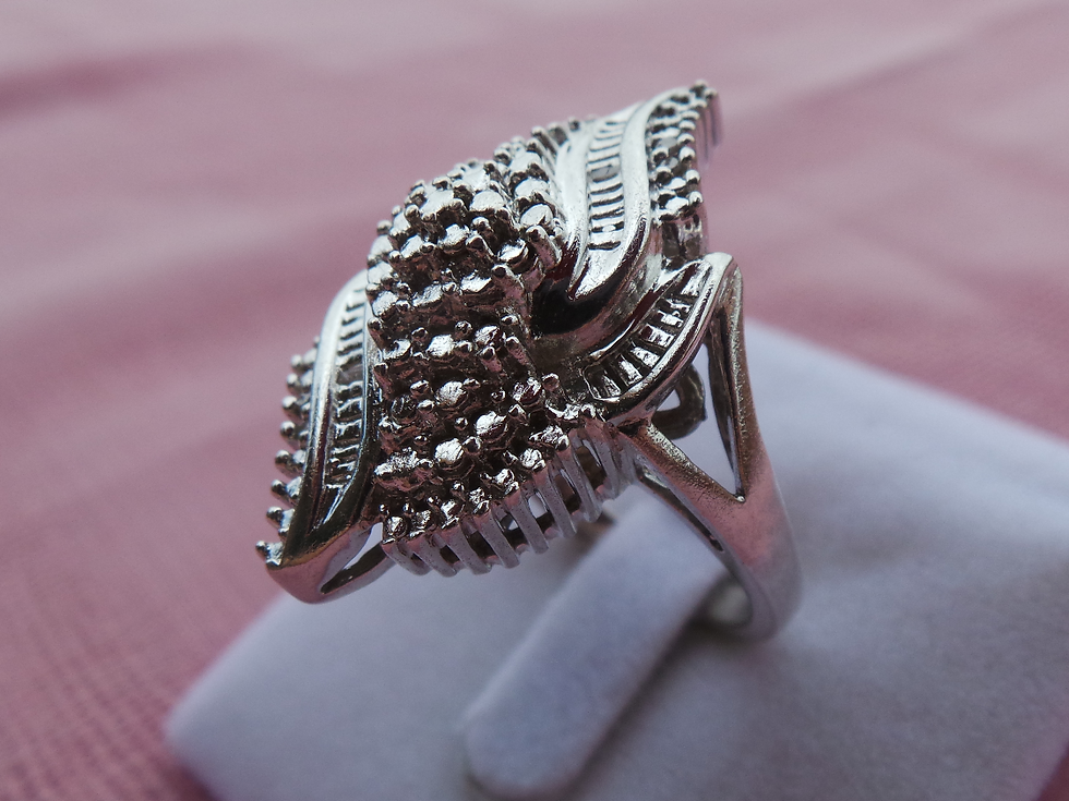Thumbnail: Vintage Illusion Lanzadera Ring