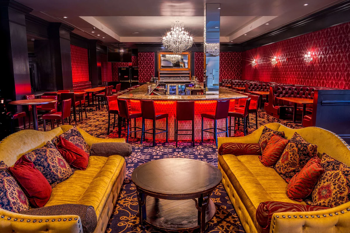 The Antlers Wyndham Hotel Lobby