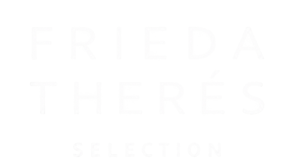 Minimalistischer FRIEDA THERÉS Schriftzug.png