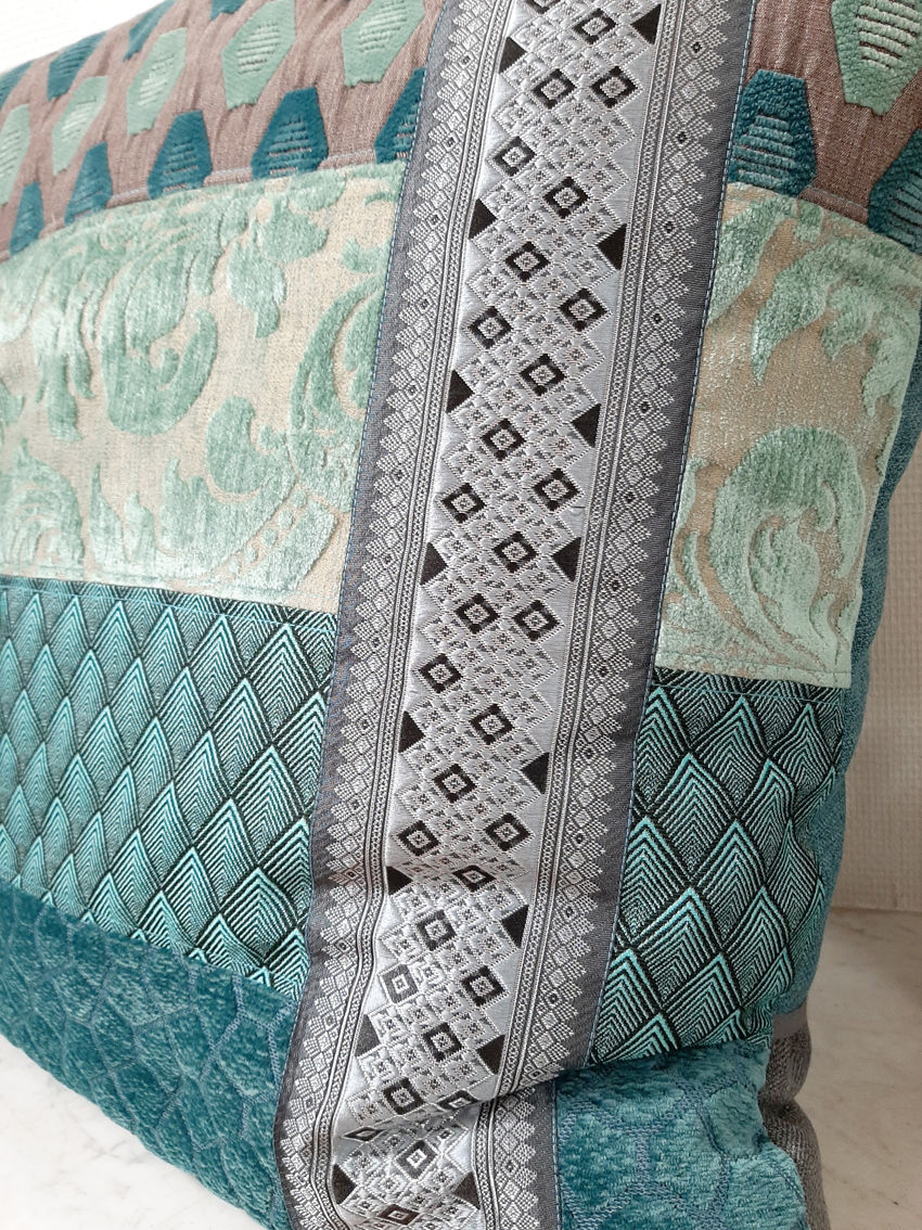 Miniature : Le Coussin BLEU BRETAGNE  60x60 cm