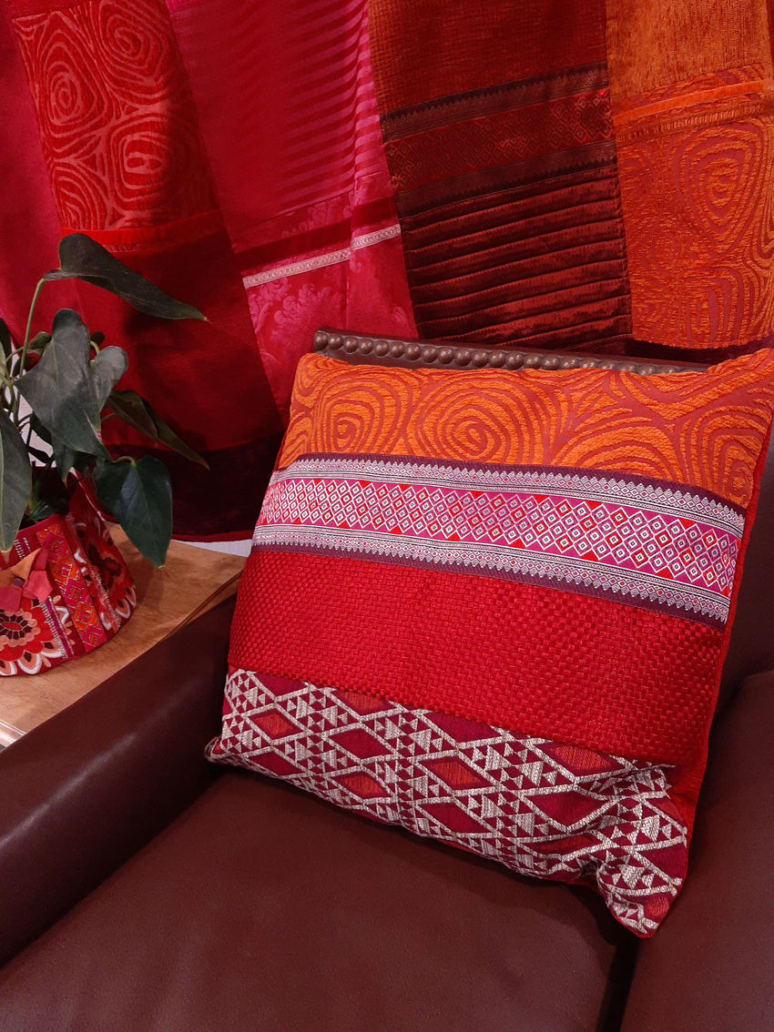 Miniature : Le Coussin MOULIN ROUGE  50x50 cm