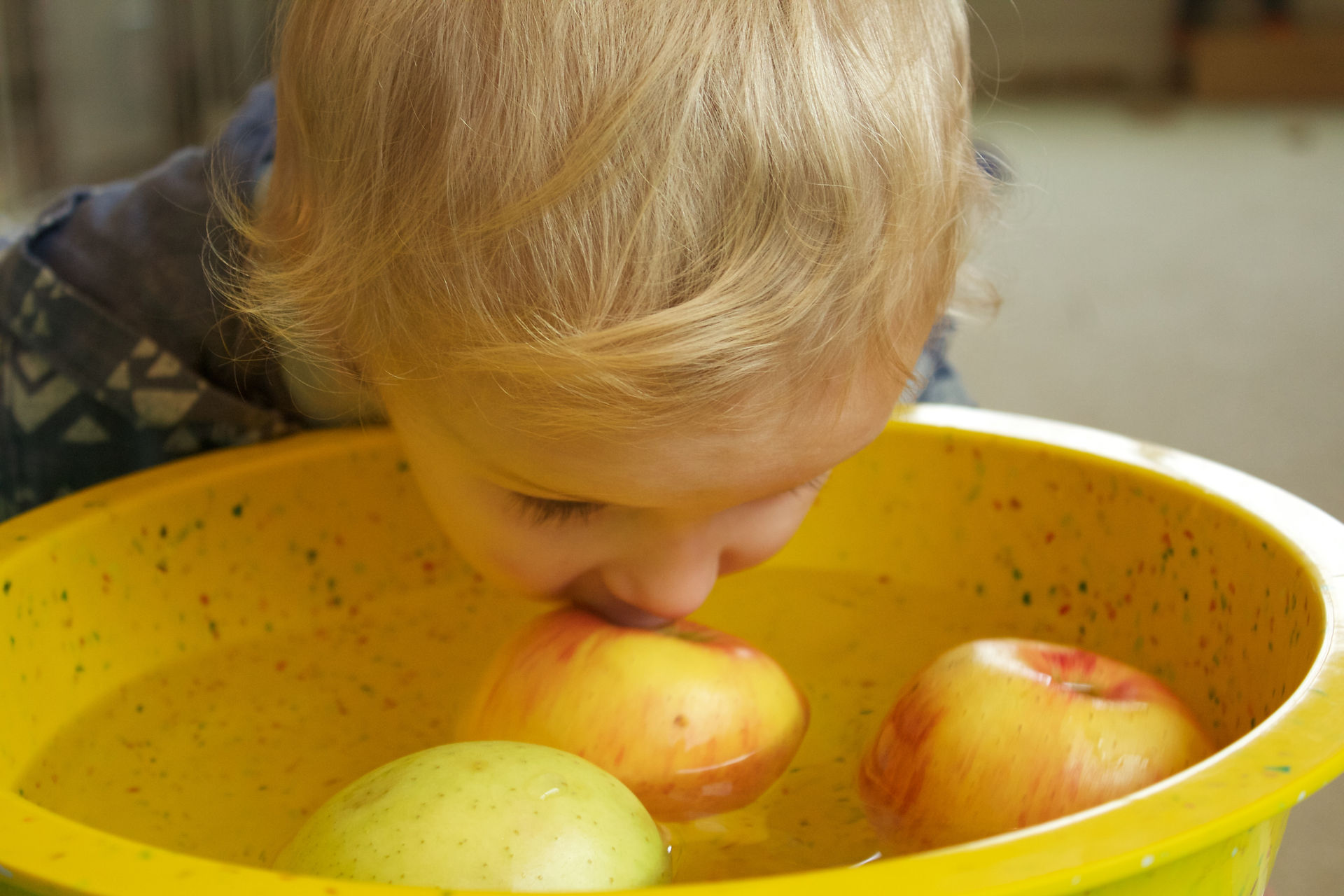Bobbing for Apples!