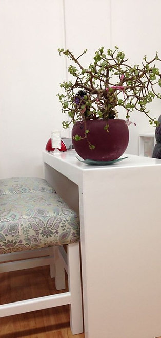 MESA DE UÑAS