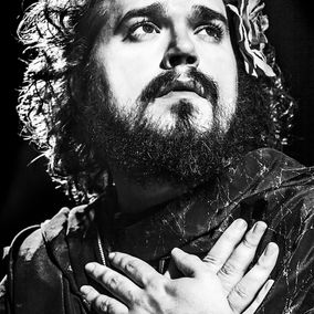 INTERVIEW: JUSTIN SAYRE Talks Ravenswood Manor at Joe's Pub, The Gay Agenda, and Return Night of