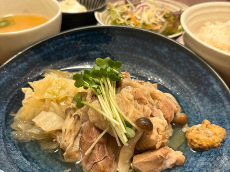 とろっとろに煮込んでます🐖