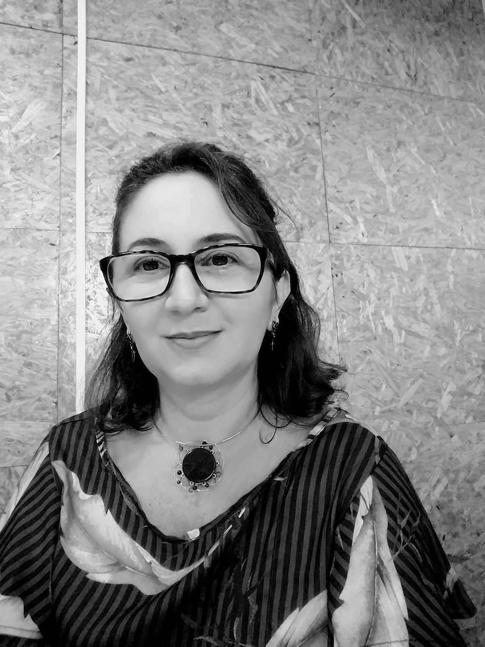 Profa Dra. Jocilene Gomes da Cruz