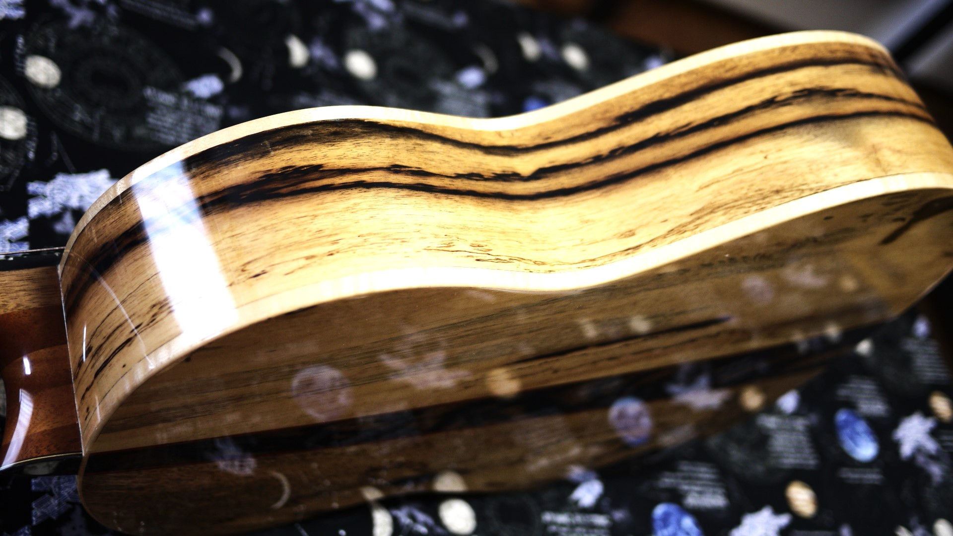 CRESCENTMOON クラッシックギター④黒柿