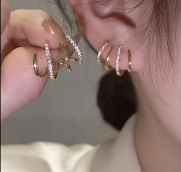 Multi piercing look alike Earrings
