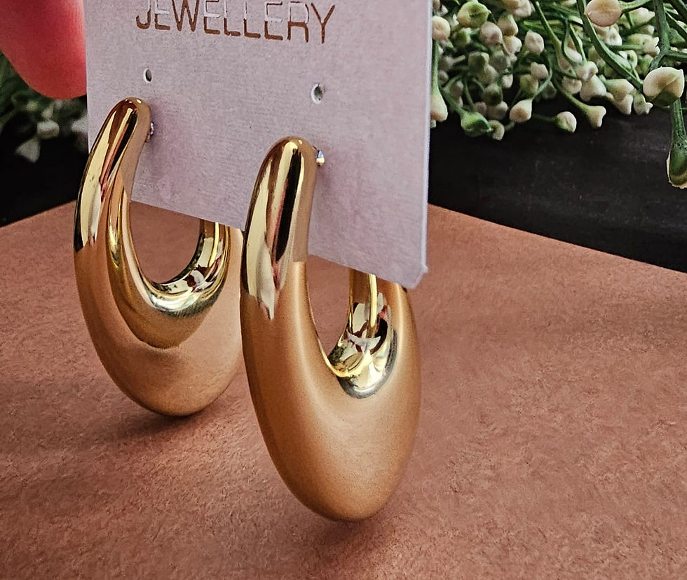 थंबनेल: Gold-Tone Hoop Earrings, Crescent Shape