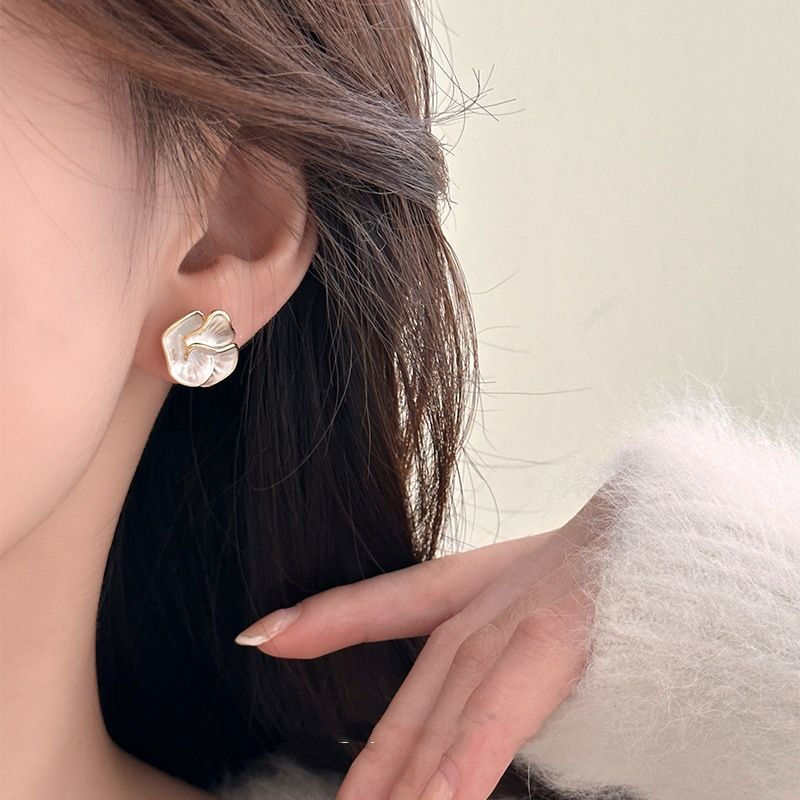 Thumbnail: Delicate Camellia Stud Earring For Women Unique Flower Design Ear Stud Temperame
