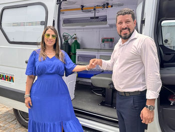 JNHOJE - Prefeito Flauzino e deputada Cláudia Oliveira entregam mais de R$ 1 milhão em veículos e equipamentos de saúde para Itabela