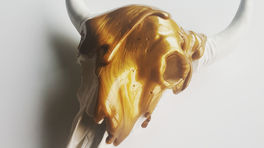 Gold-Drip Animal Decor