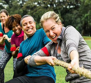 people-pulling-on-rope-team-building-activities.jpeg