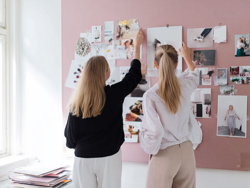 Vill du jobba med inredning men slippa en lång arkitektutbildning? Lär dig skillnaden på inredare och arkitekt – och hur du snabbt kan komma igång.
