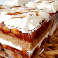 caramel apple shoot.jpg
