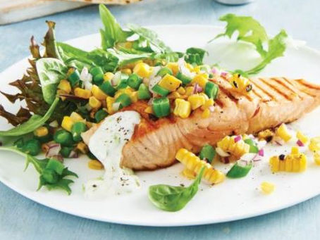 Grilled salmon with corn & green bean salad