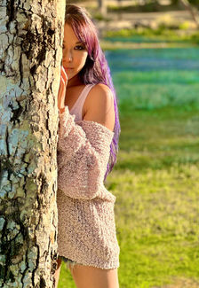 Sweater - Tree shy - Large_edited.jpg