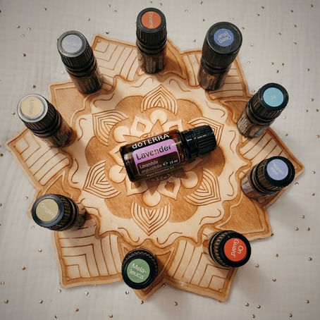 Quelle huile essentielle pour mieux dormir ? Le rituel du soir qui apaise vraiment