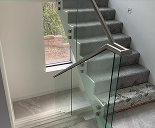 UK P Glass Baluastrade.jpg