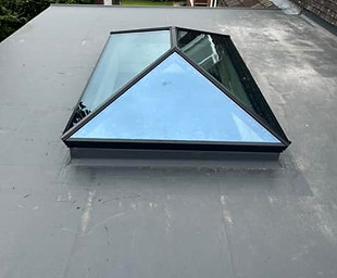UK P - Roof Light.jpg