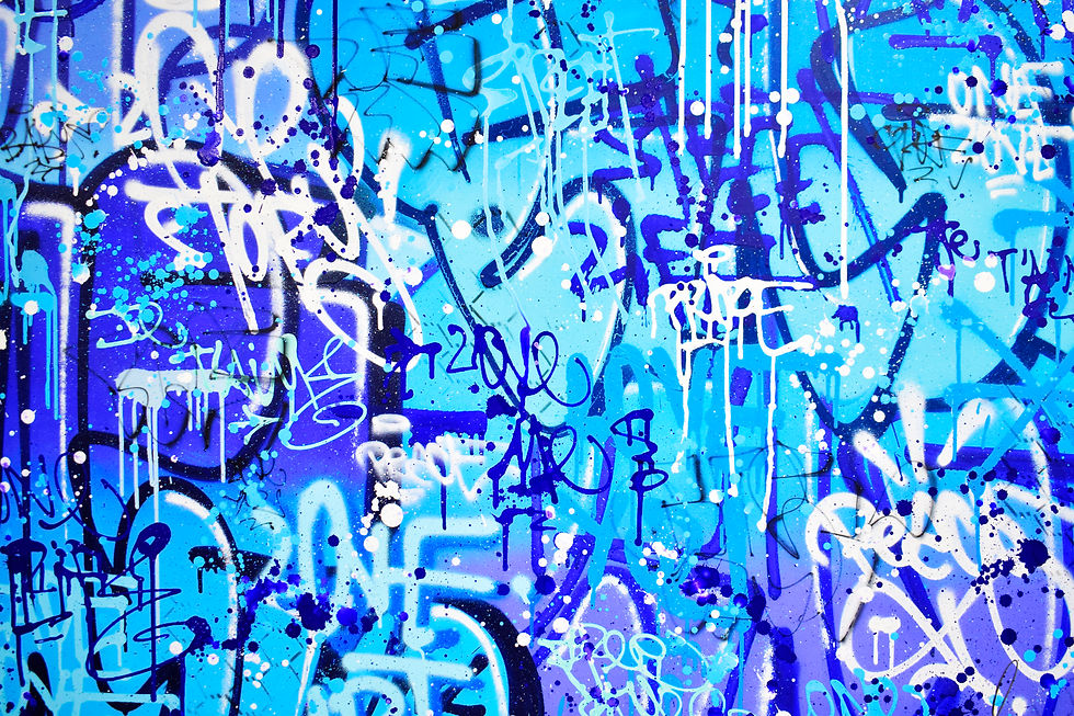 Miniature : Tableau bleu style Banksy mêlant graffiti et art urbain. Peinture murale street art moderne idéale pour déco intérieure