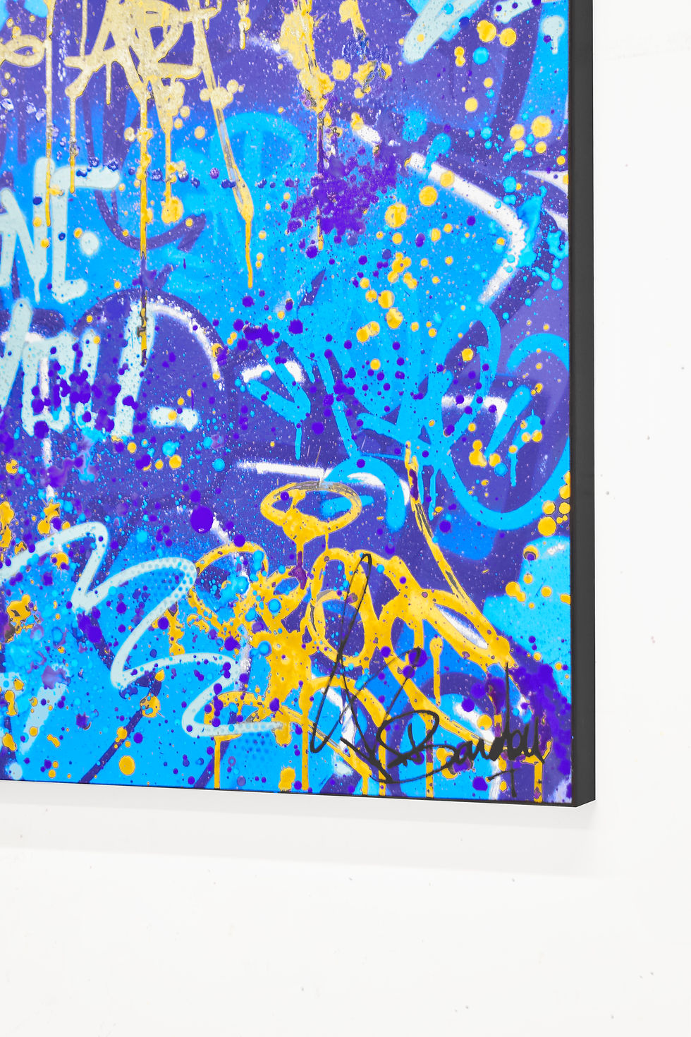 Miniatura: Vincent Bardou présente City Blue, un tableau street art moderne aux tons bleus et design contemporain.