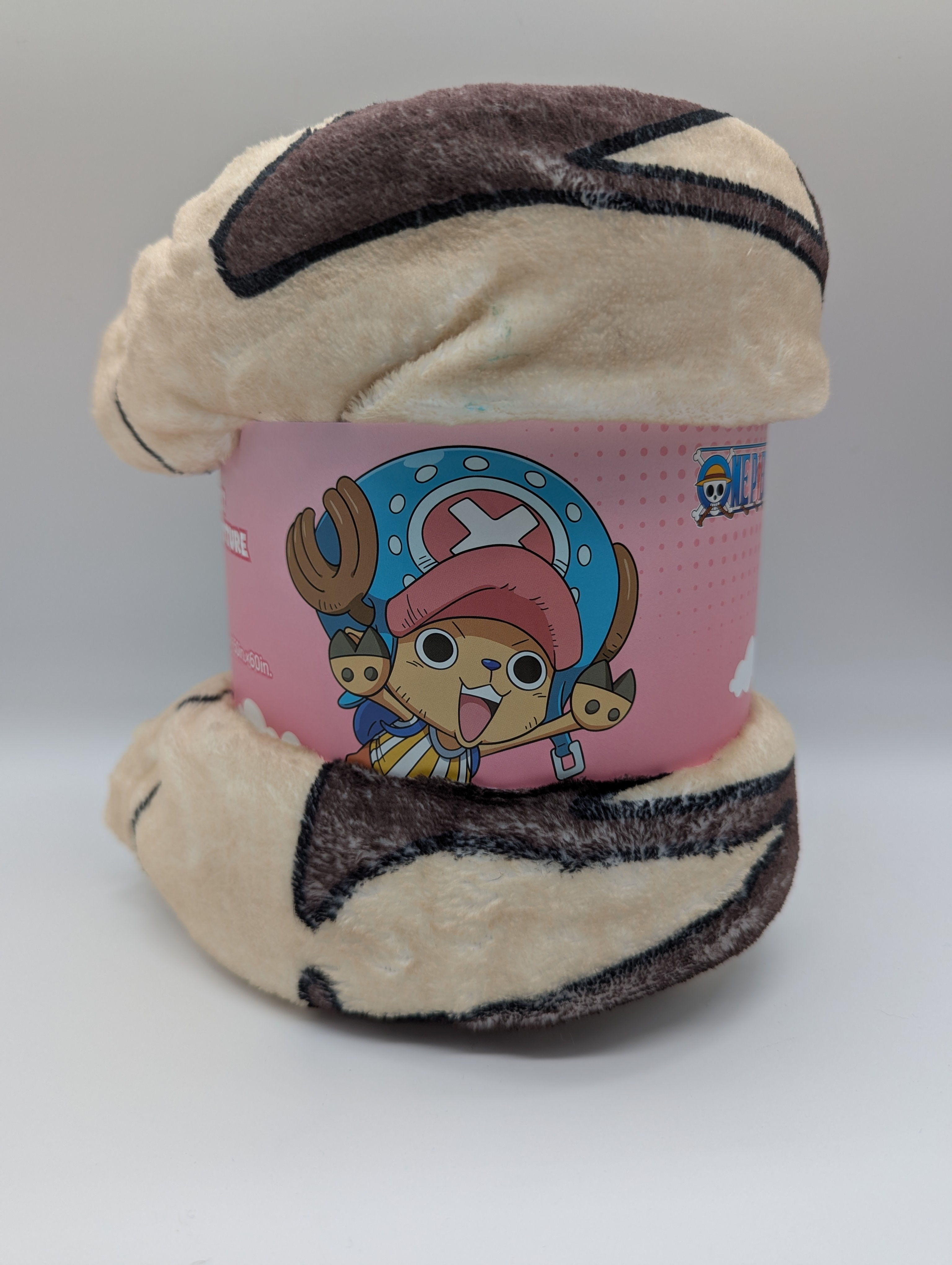 One Piece Chopper Plush Fleece Throw Blanket – Miniso