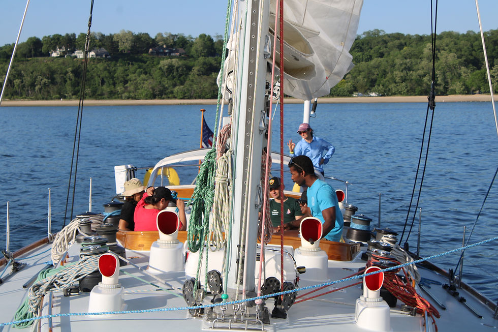 Picture of Arcadia from the bow, pointing aft