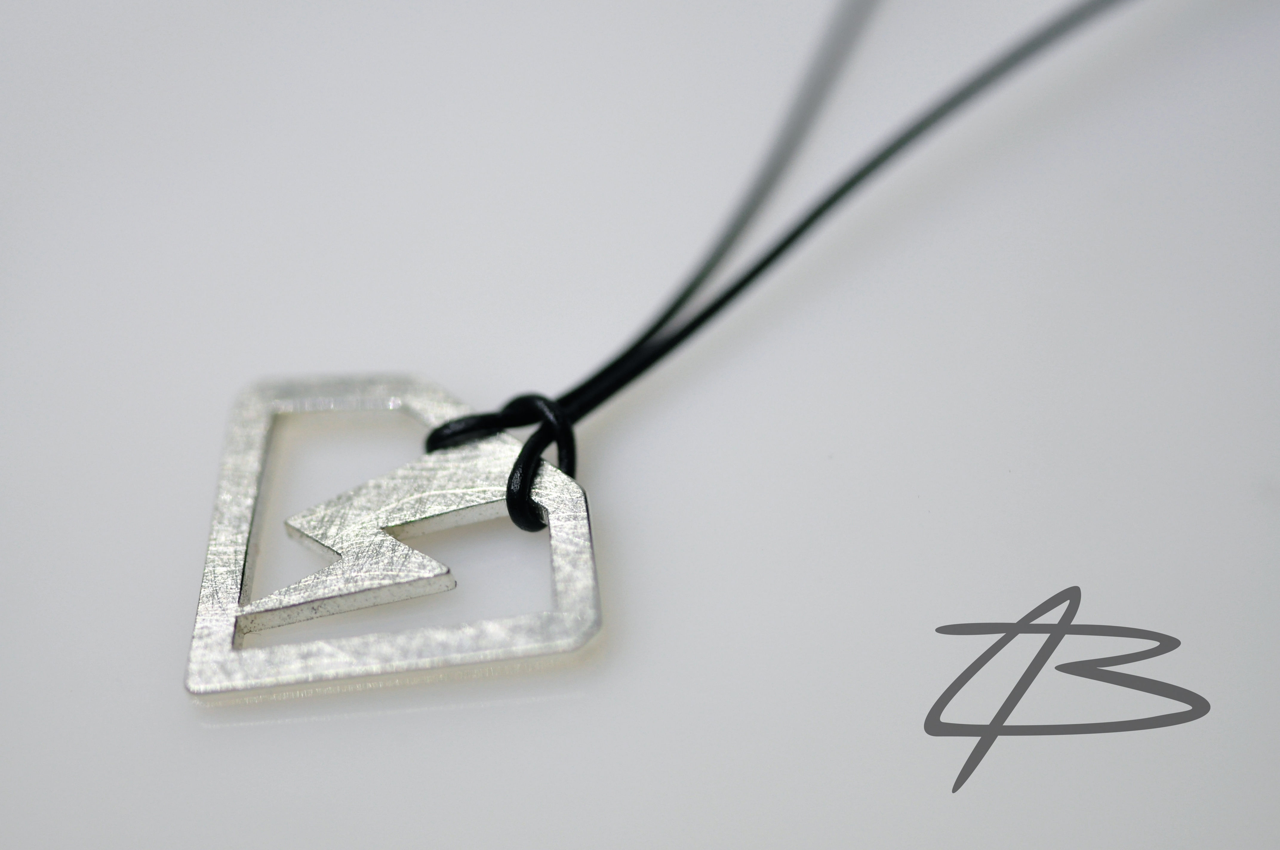 Limited Edition "Lightning Diamond" Vedhæng i sølv