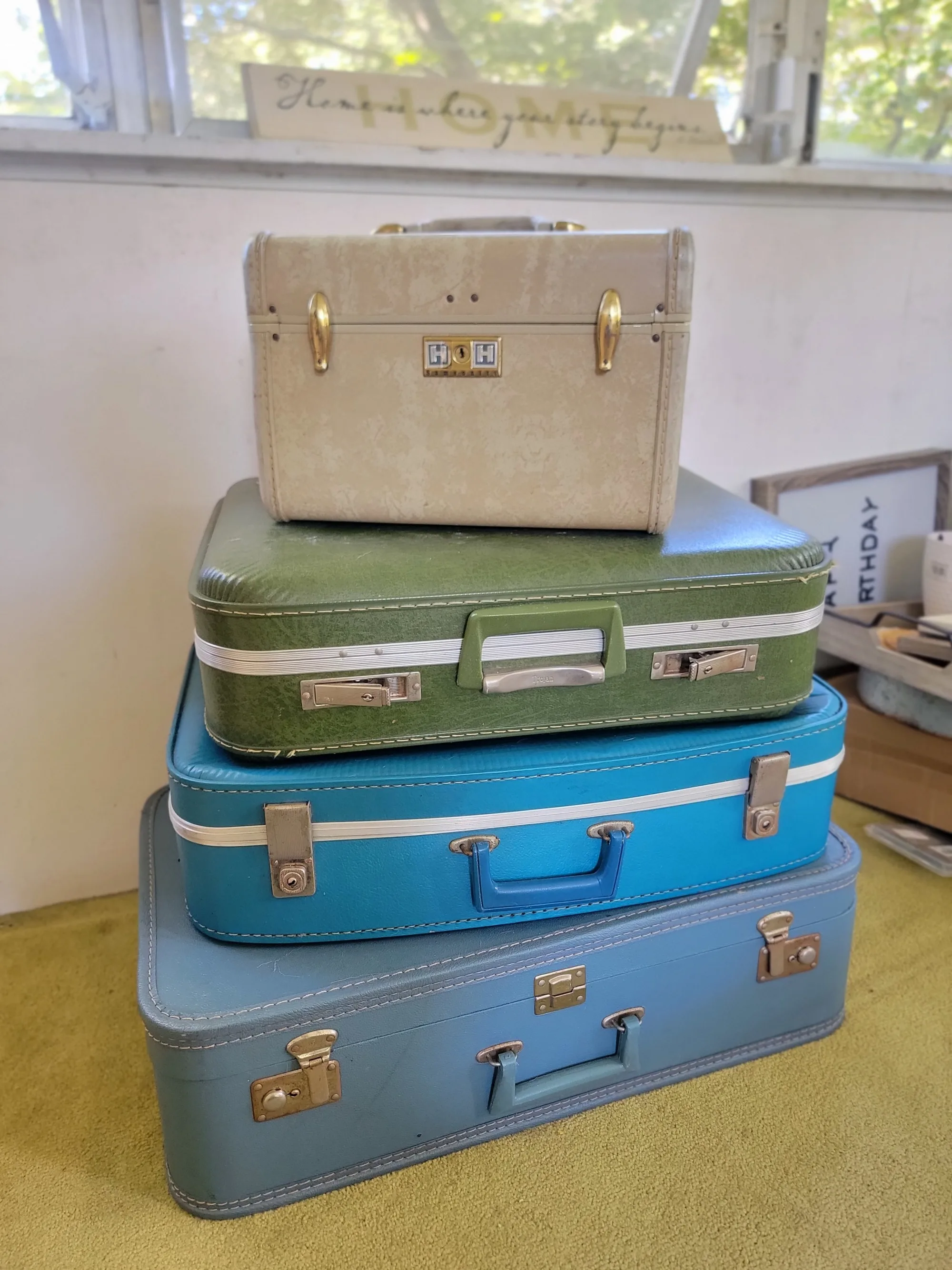 Vintage luggage bags sale