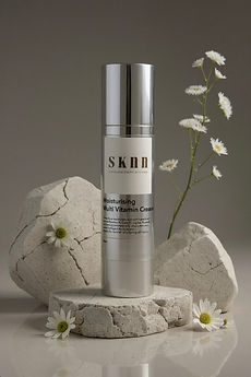 MOISTURISING MULTI VIT.jpg