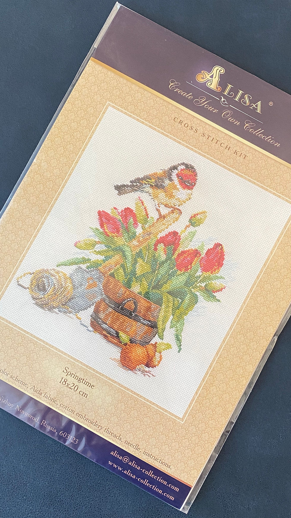 Thumbnail: Alisa / SPRINGTIME, 18x20 cm, 1-24 / Cross Stitch Kit