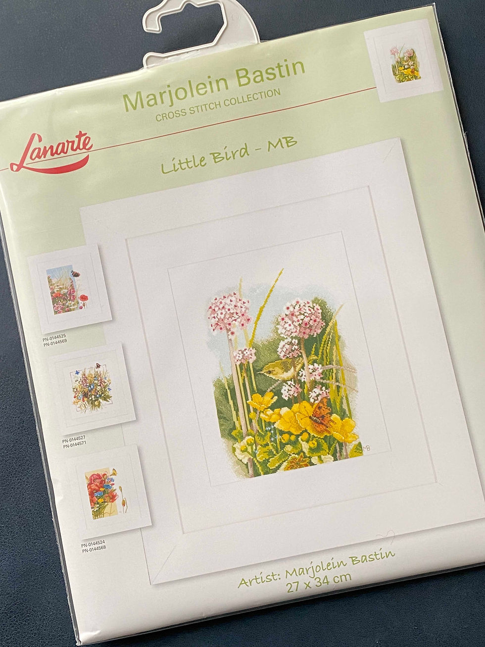 Thumbnail: LanArte / PN-0144570 Little Bird by ©Marjolein Bastin / Cross Stitch Kit