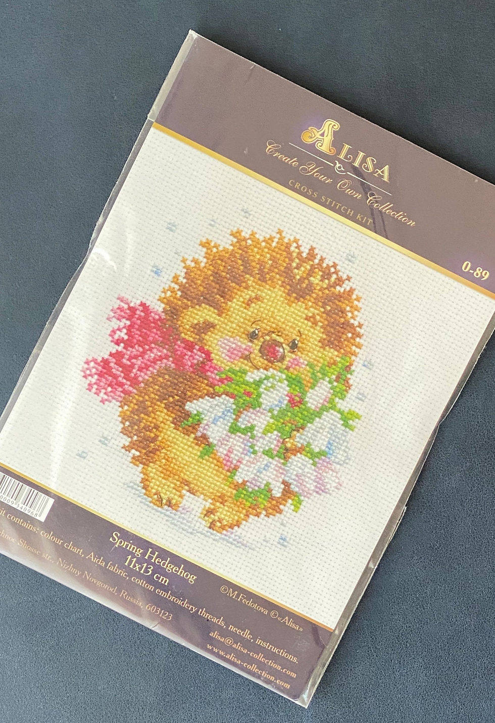 Thumbnail: Alisa / SPRING HEDGEHOG, 11x13 cm, 0-89 / Cross Stitch Kit