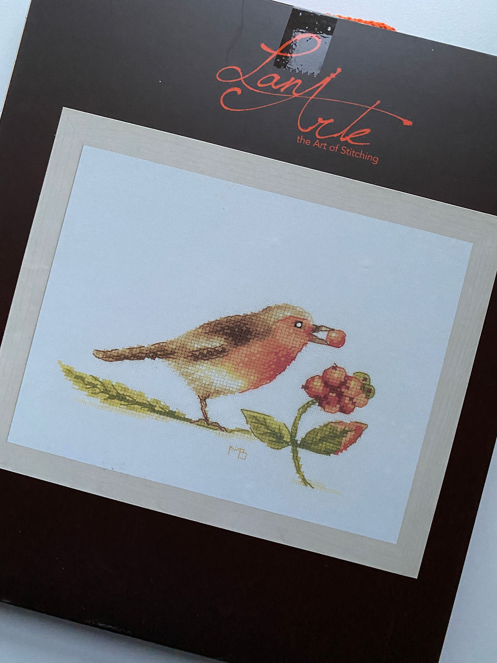 Thumbnail: LanArte (the Art of Stitching) / PN-0188024 Robin by ©Marjolein Bastin / Cross S