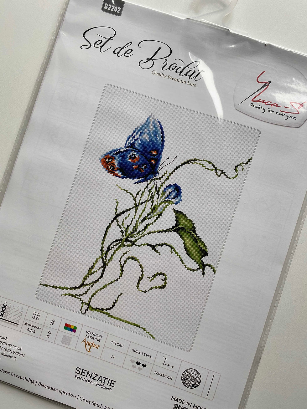 Miniature : Luca-S / B2242 Emotion / Cross Stitch Kit