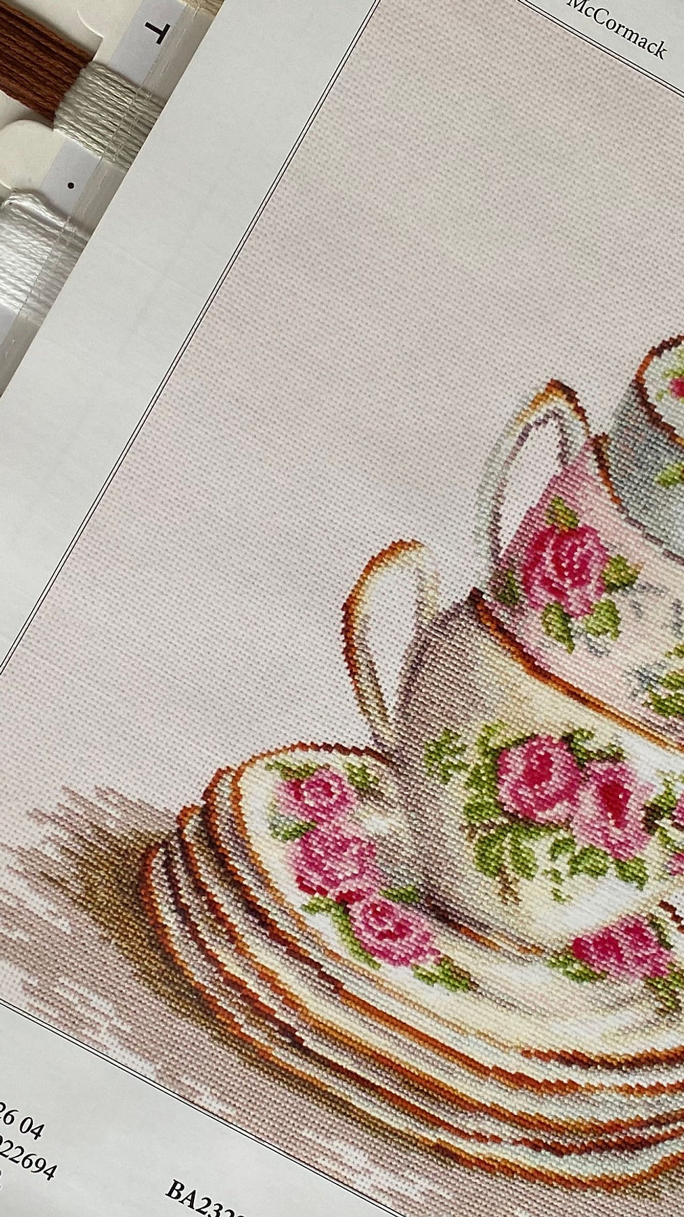 Thumbnail: Luca-S / BA2323, 3 Stacked Tea Cups, 25x28.5 cm / Cross Stitch Kit
