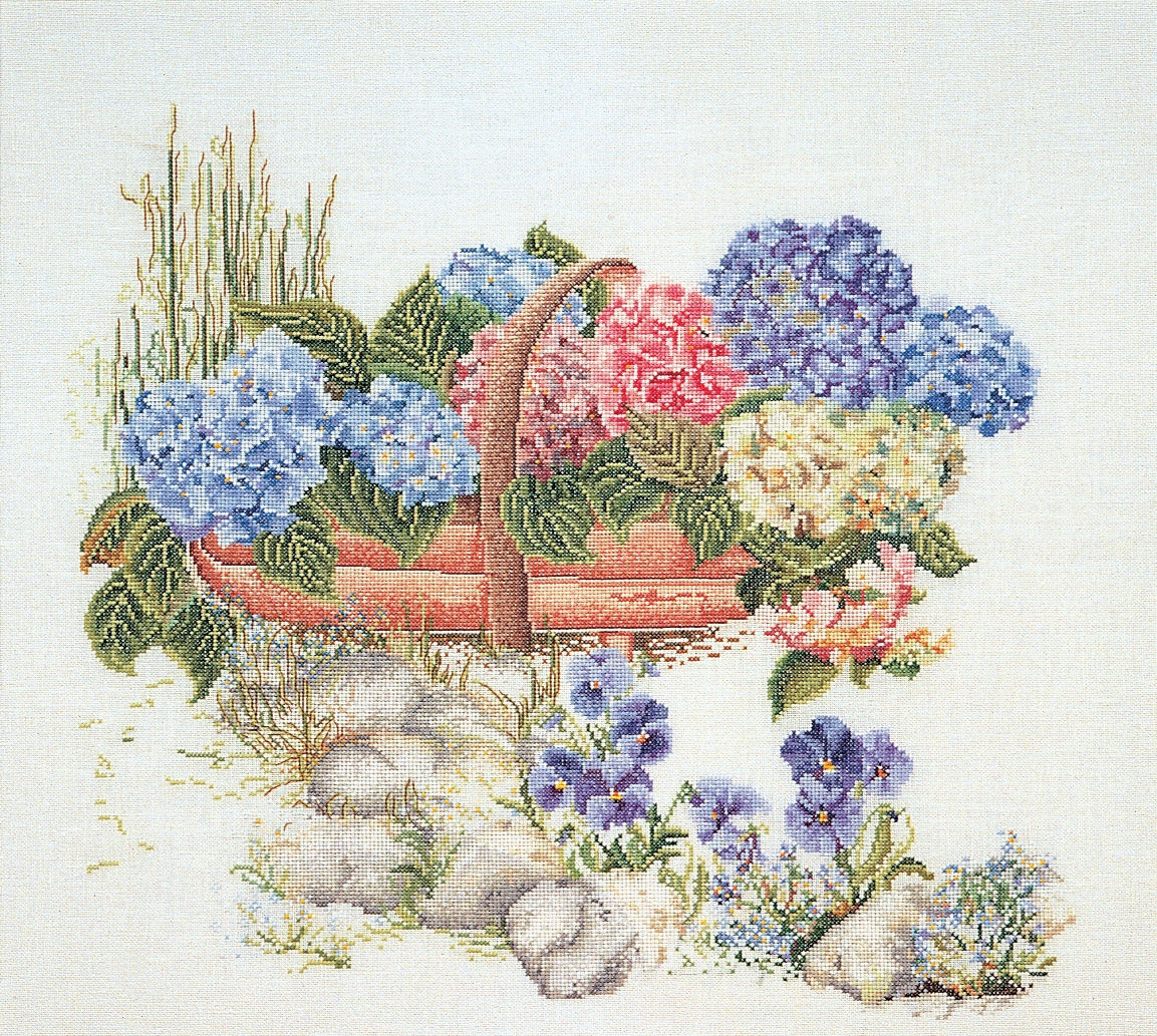 Thea Gouverneur / 2063 Mixed Hydrangea / Cross Stitch Kit