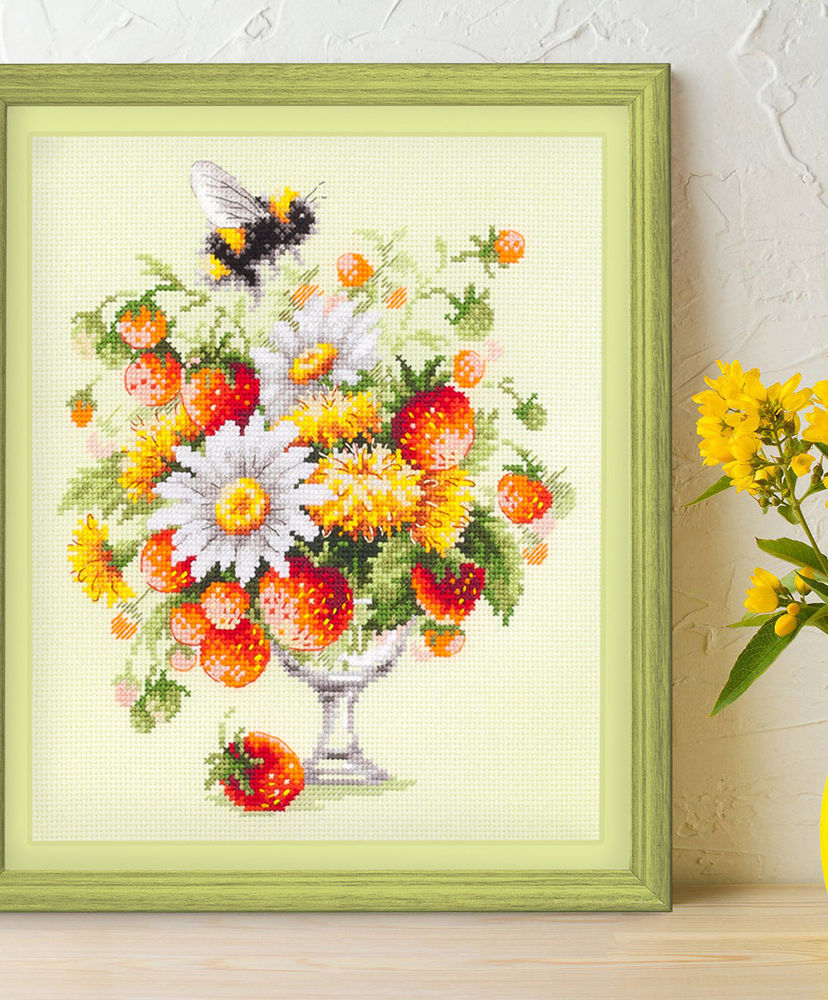 Thumbnail: Magic Needle / 100-003 Summer Fantasy, 20 x 23 cm / Cross Stitch Kit
