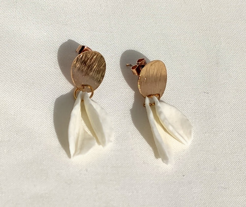 ANGELICA - Boucles d'oreilles mariage fleur d'hortensia stabilisé blan – Hana&Alice