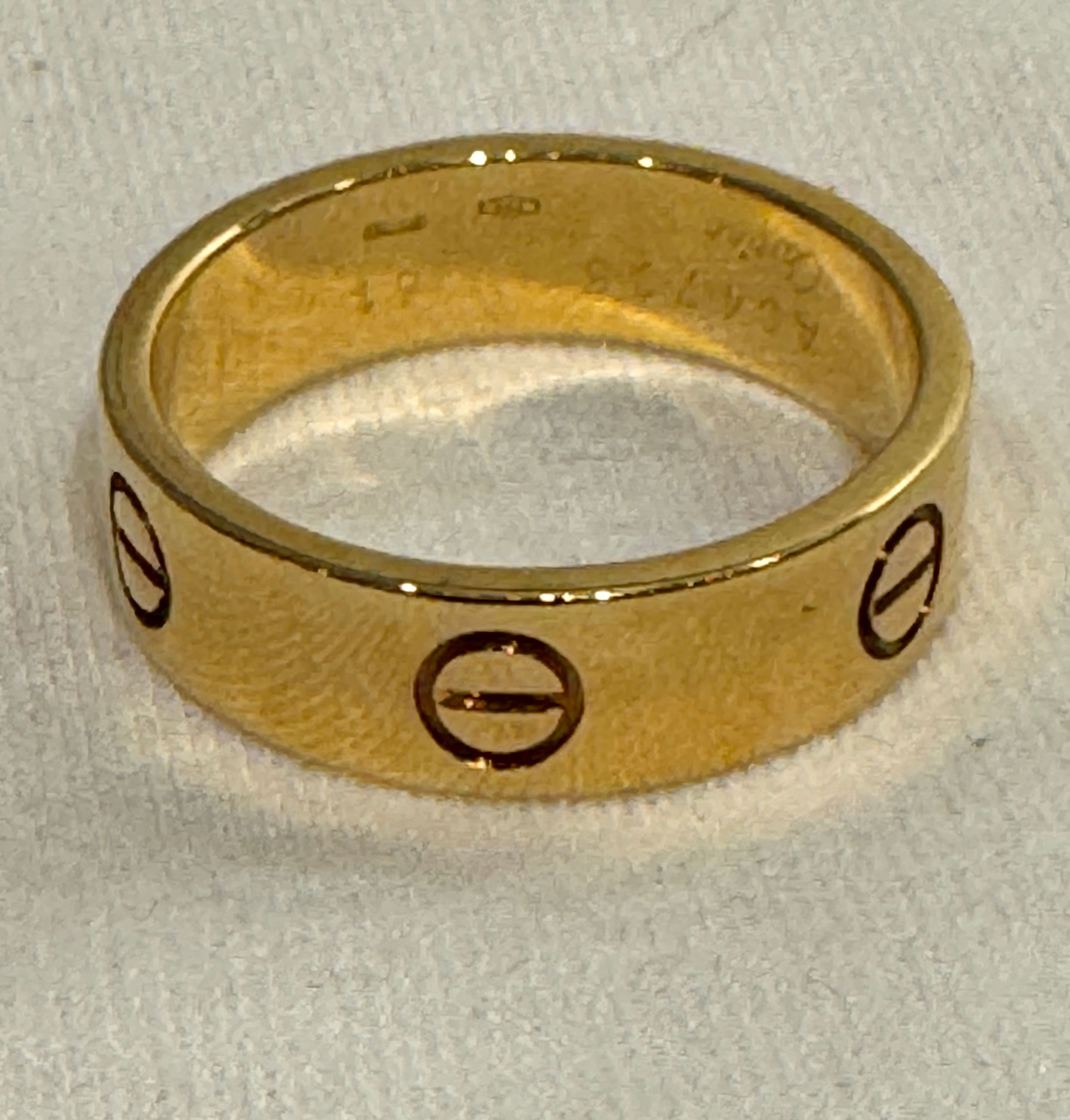 Cartier Love Ring in 18K yellow gold (750)