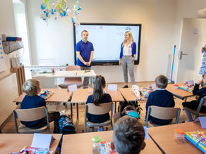 1.9. Velký den! PRVNÍ první TŘÍDA v lavicích